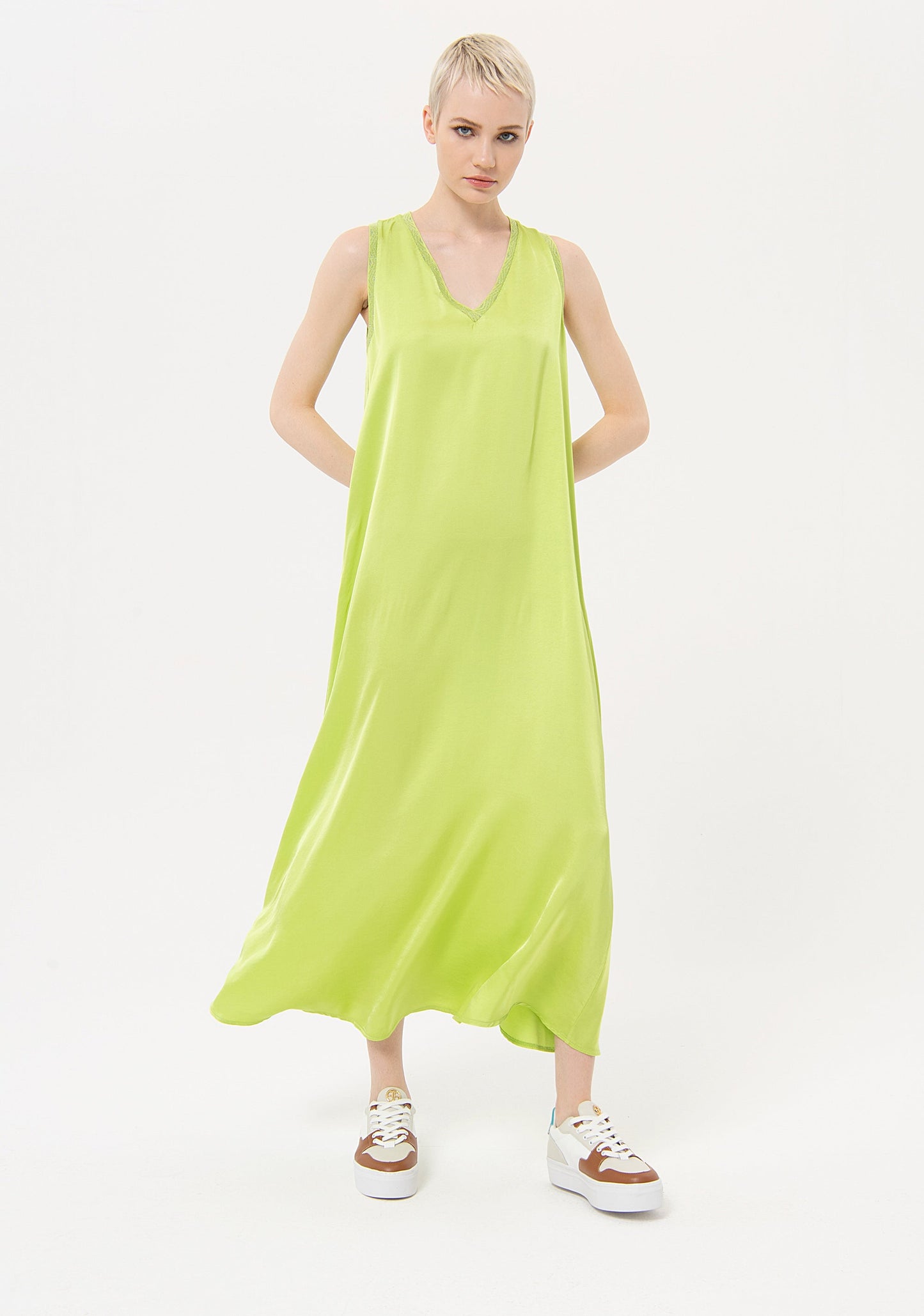 Robe longue satin Avocado